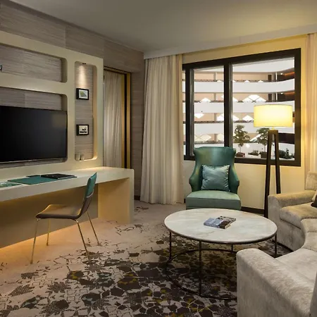 Hilton 4*