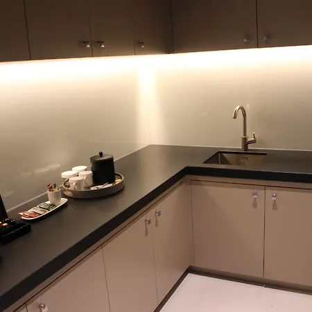 Hilton 4* Amsterdam Airport Schiphol