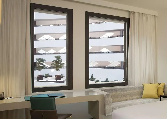 阿姆斯特丹史基浦机场希尔顿酒店 酒店 4*