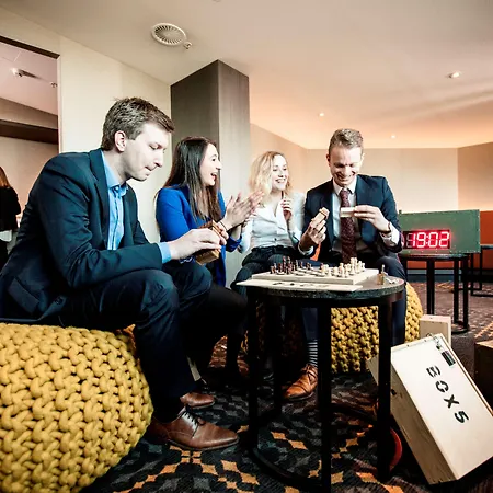 Hilton 4* Amsterdam Airport Schiphol